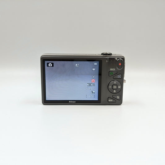 Nikon Coolpix S5200