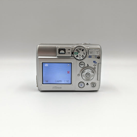 Nikon Coolpix 5600