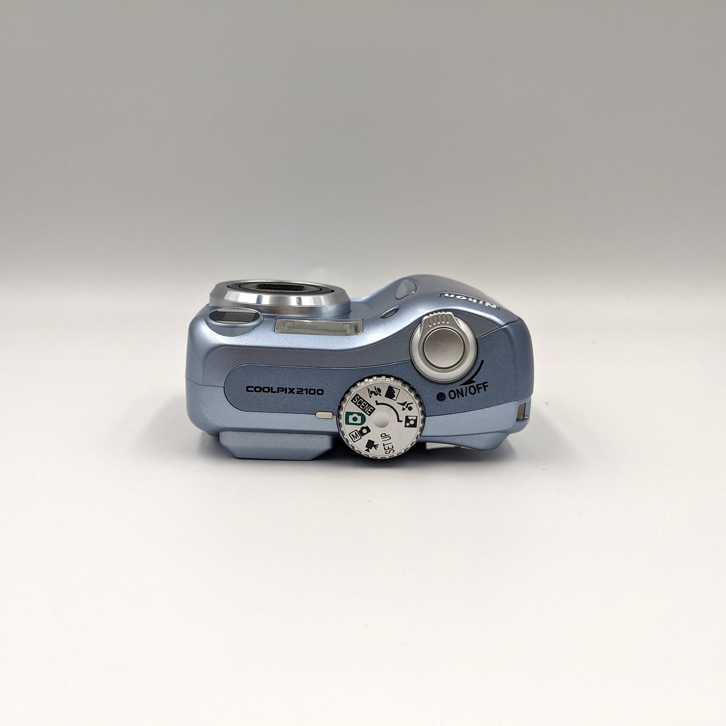 Nikon Coolpix 2100