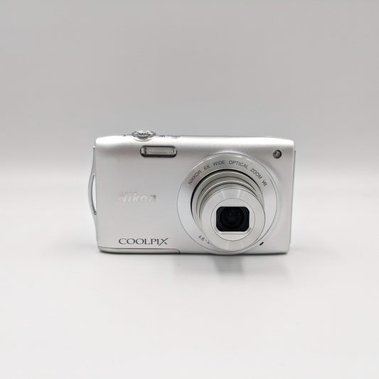 Nikon Coolpix S3300