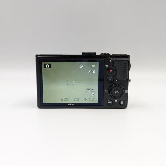 Nikon Coolpix P300