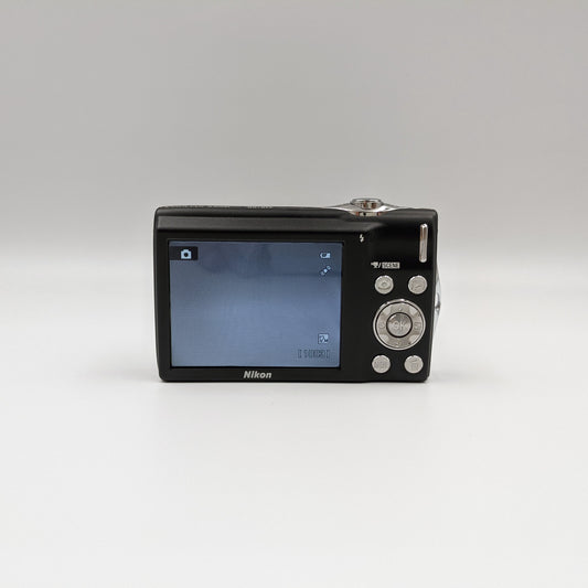 Nikon Coolpix S3000